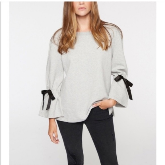 Sanctuary Anthropologie Women's Bow Tie Light Gray Sweatshirt, Size Small - Picture 3 of 11